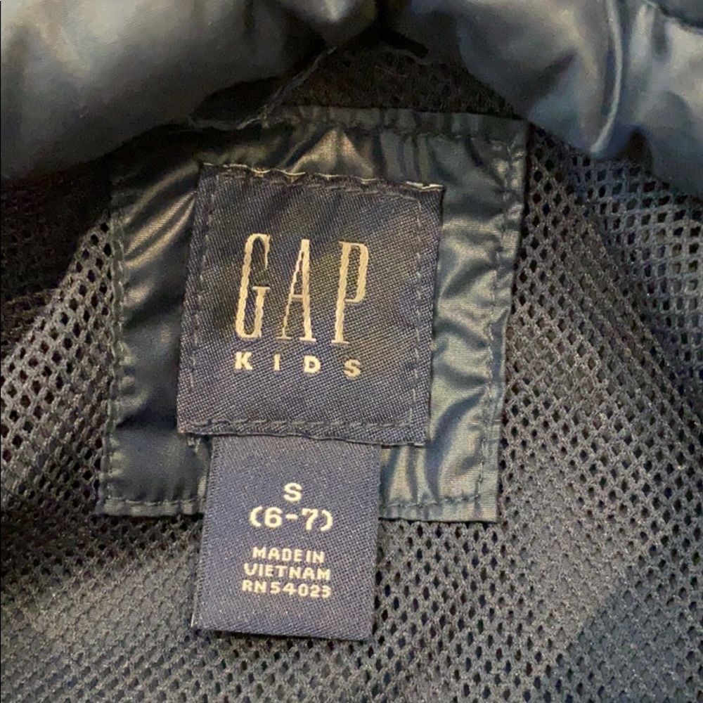 Gap Kids Size Small 6-7 lightweight Wind Jacket - Picture 6 of 8